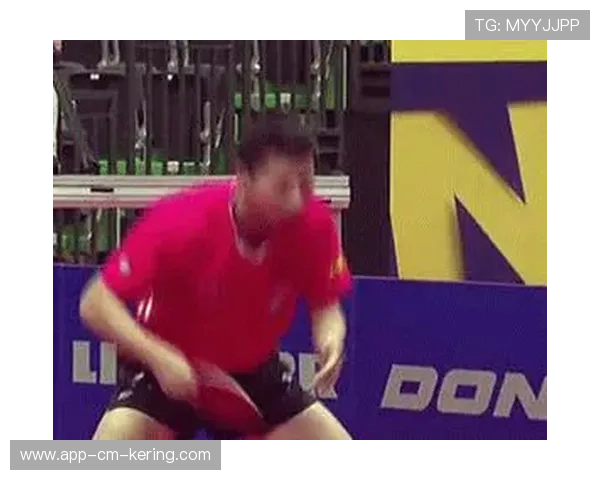 乒乓球神反手打穿底线：高手的秘密武器