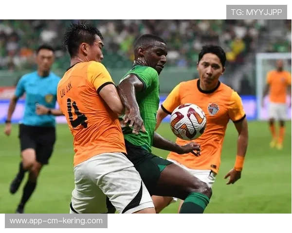 比赛亮点:李明的精彩突破和助攻让对手防不胜防!,李明进球 比赛亮点:李明的精彩突破和助攻让对手防不胜防!,李明进球